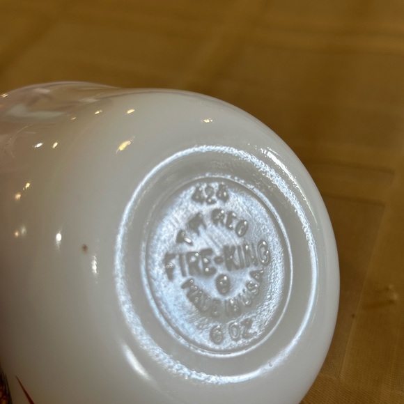 White Bowls with Wheat Design - Picture 4 of 4